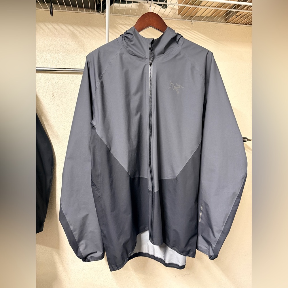 Arc'teryx Norvan Goretex Waterproof Jacket - XL Men's